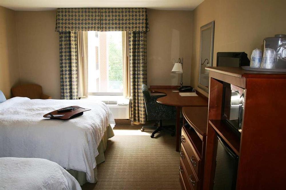 Hampton Inn & Suites Providence / Smithfield Habitación foto