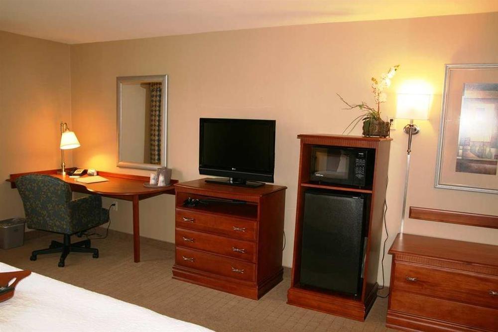 Hampton Inn & Suites Providence / Smithfield Habitación foto
