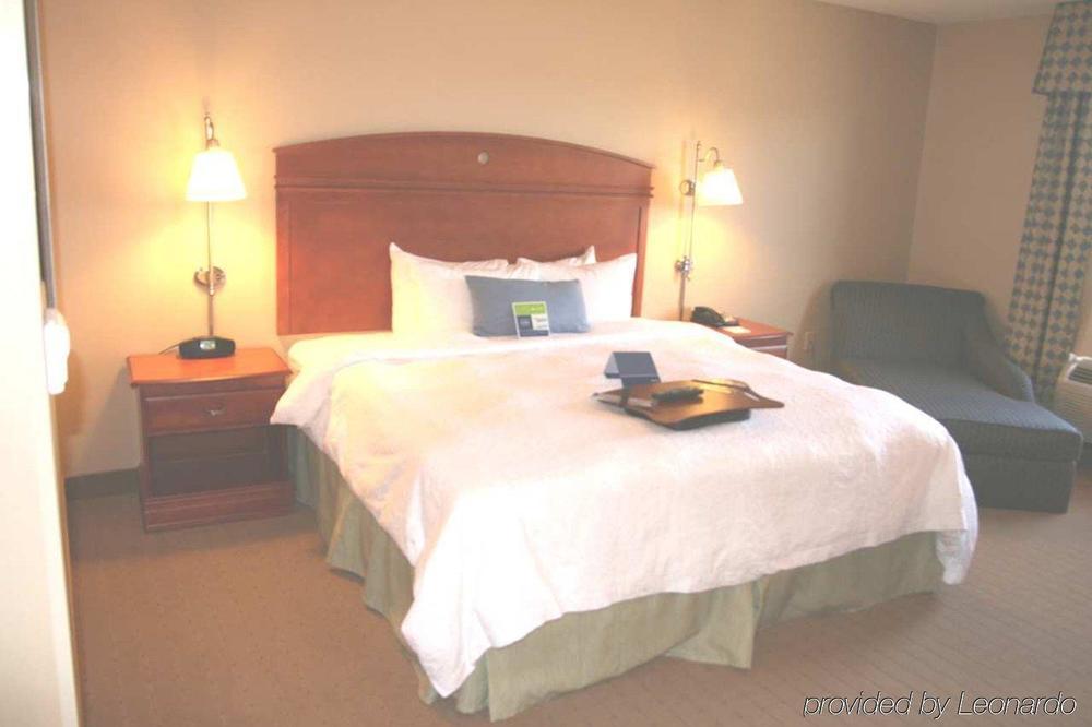 Hampton Inn & Suites Providence / Smithfield Habitación foto