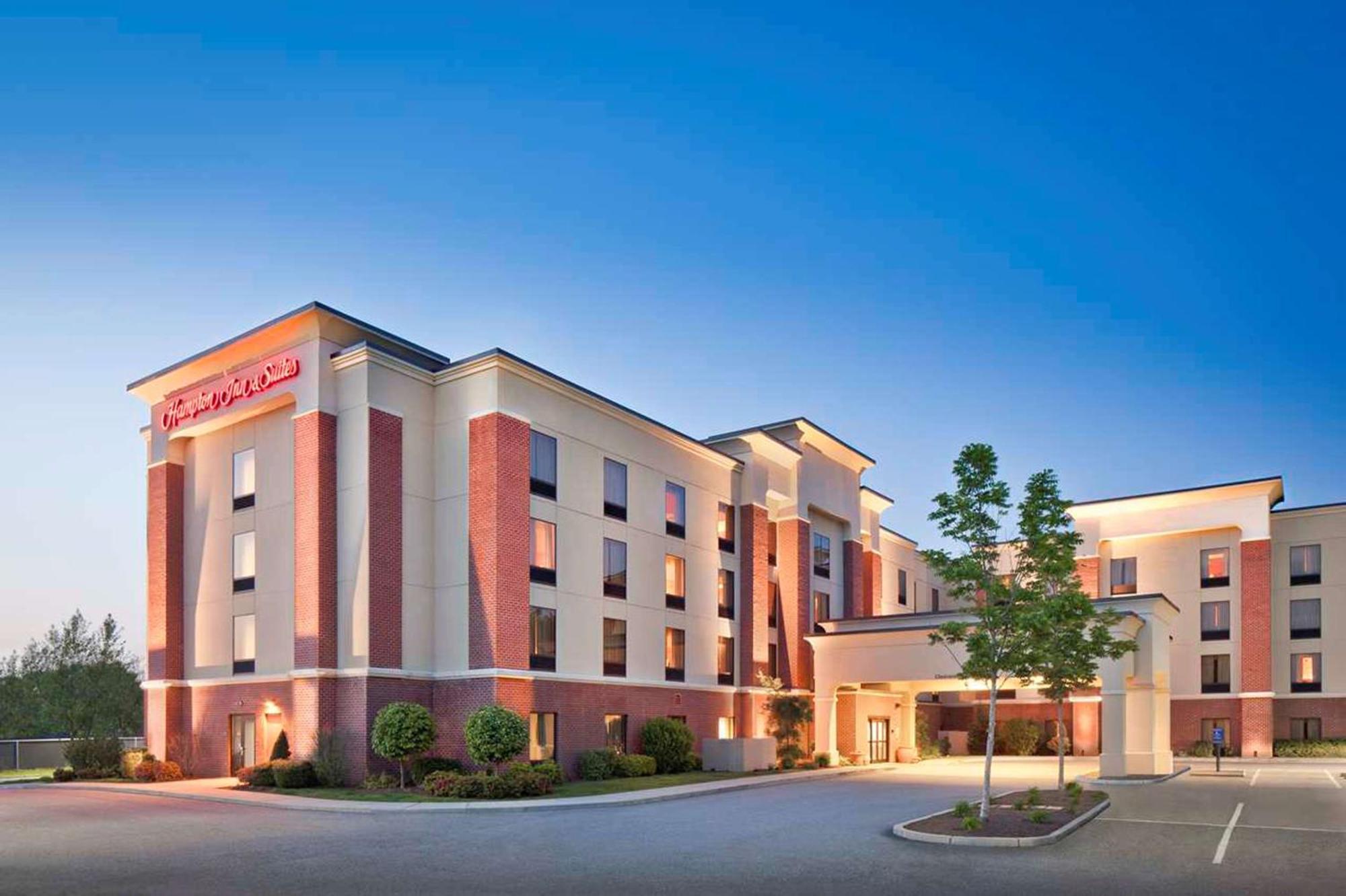 Hampton Inn & Suites Providence / Smithfield Exterior foto