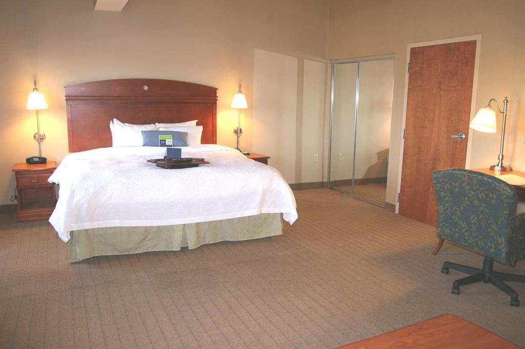Hampton Inn & Suites Providence / Smithfield Habitación foto